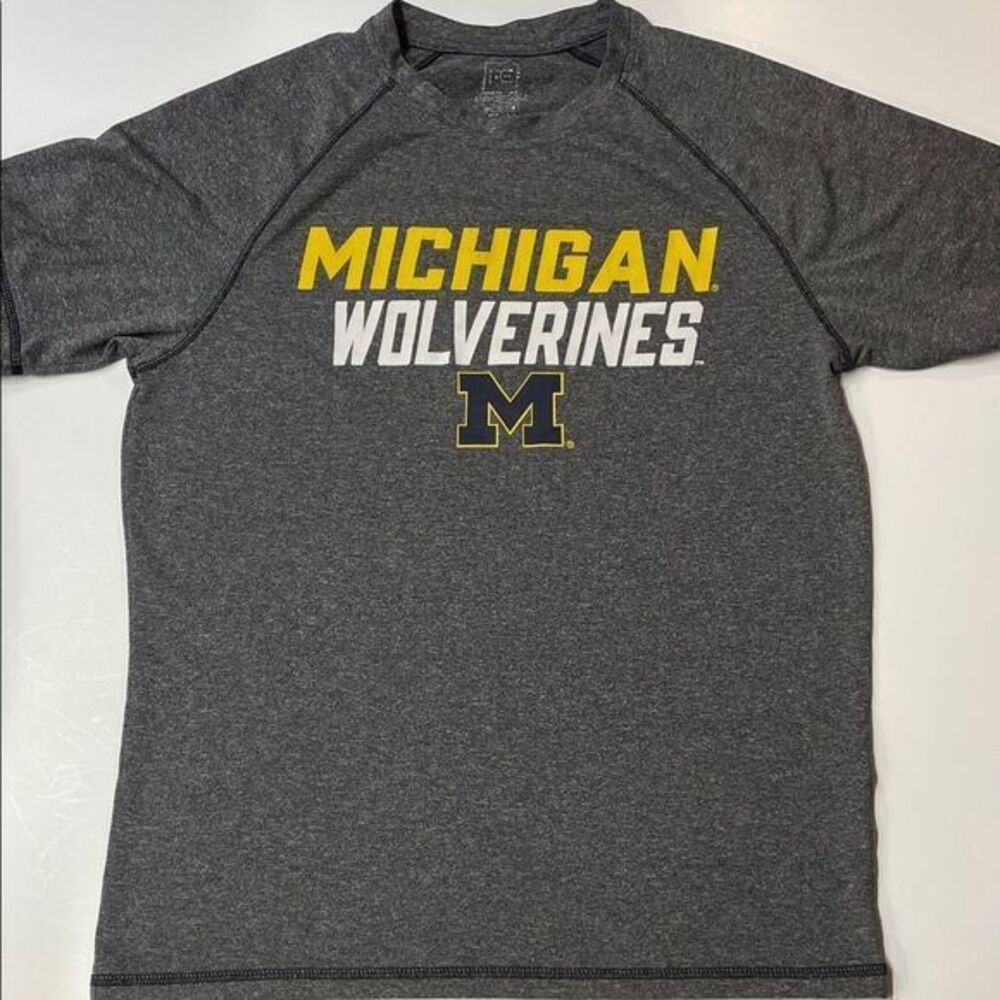 Pro Edge University of Michigan College Short Sleeve Polyester Shirt Sz M